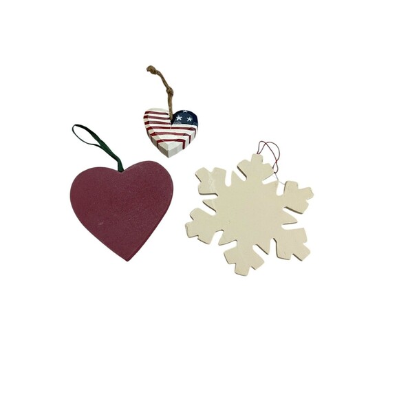 Wooden Ornaments Snowflake Heart Lot Of 3 - Picture 5 of 5